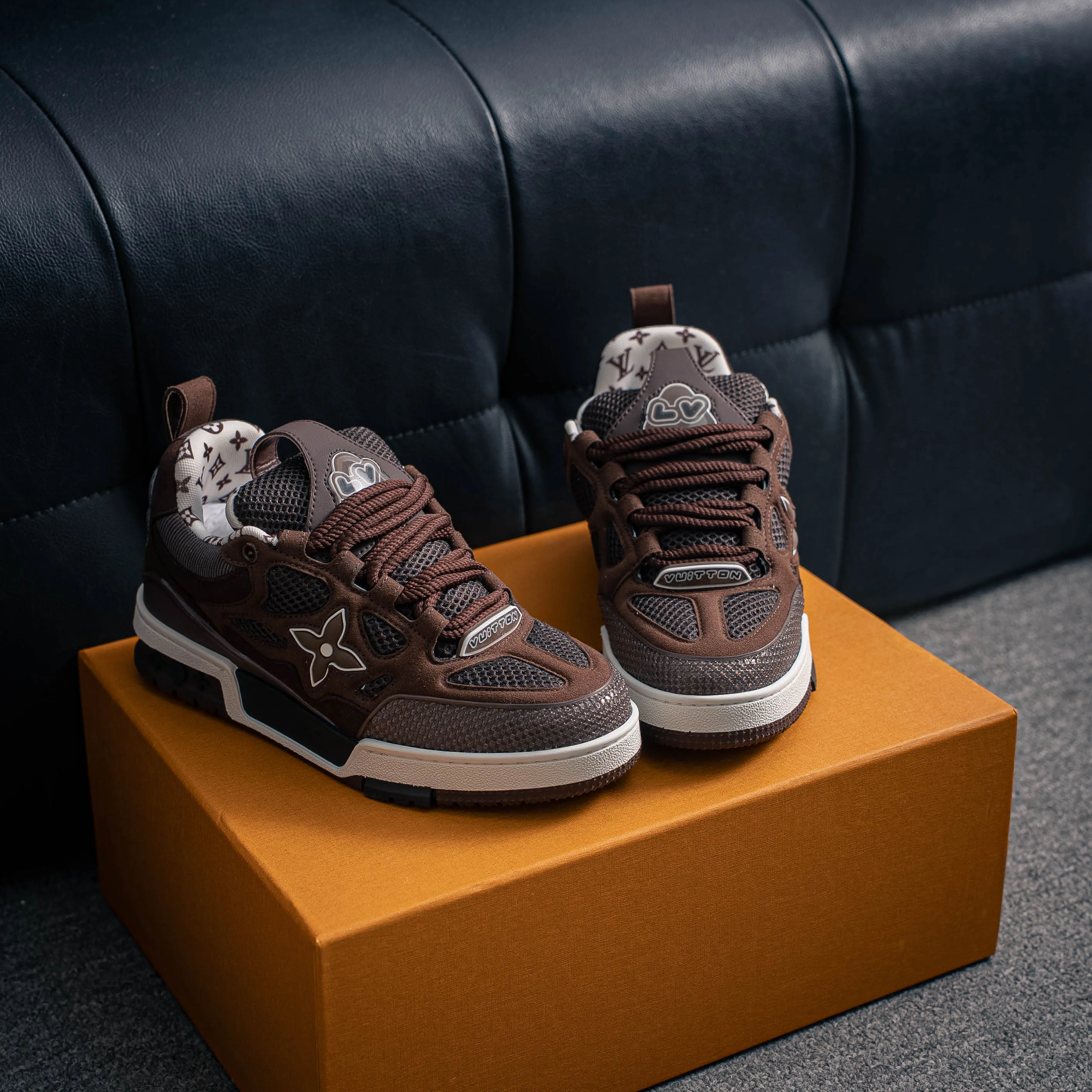 # LV- - trainer 2026 New Arrival 1：1 ！！ Shoes Cowhide Leather ， LOGO ， Breathable ， 。